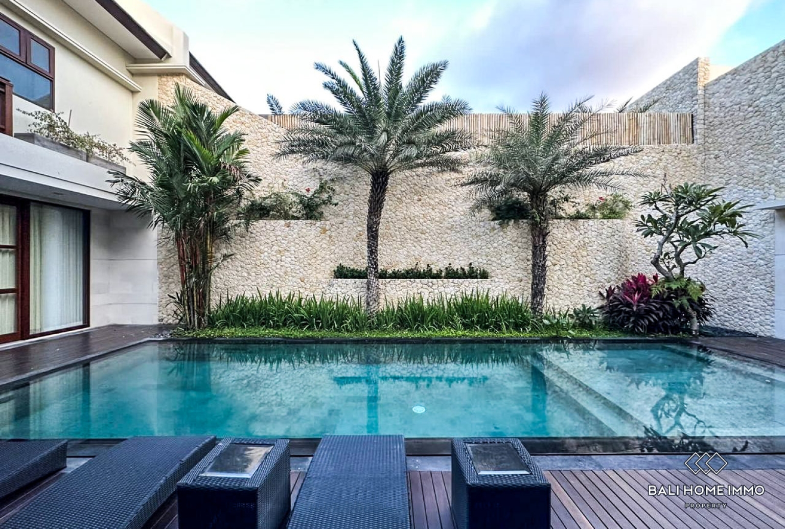 4 Bedroom Modern Villa For Rent in Batu Bolong Canggu — image 15