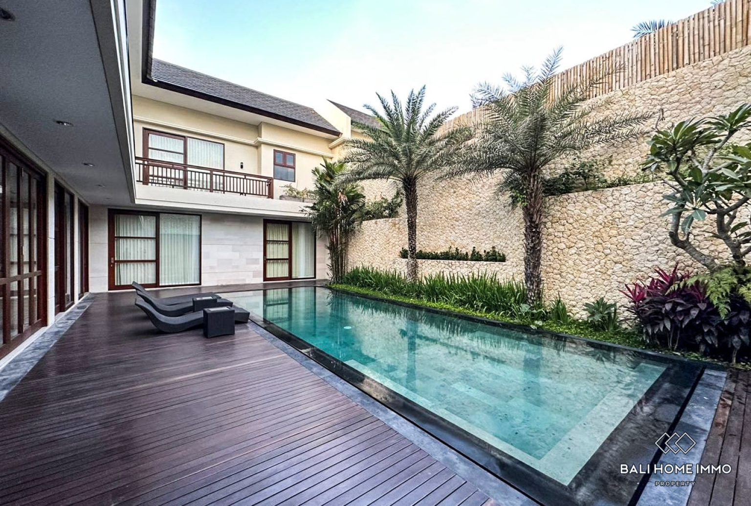 4 Bedroom Modern Villa For Rent in Batu Bolong Canggu — image 14
