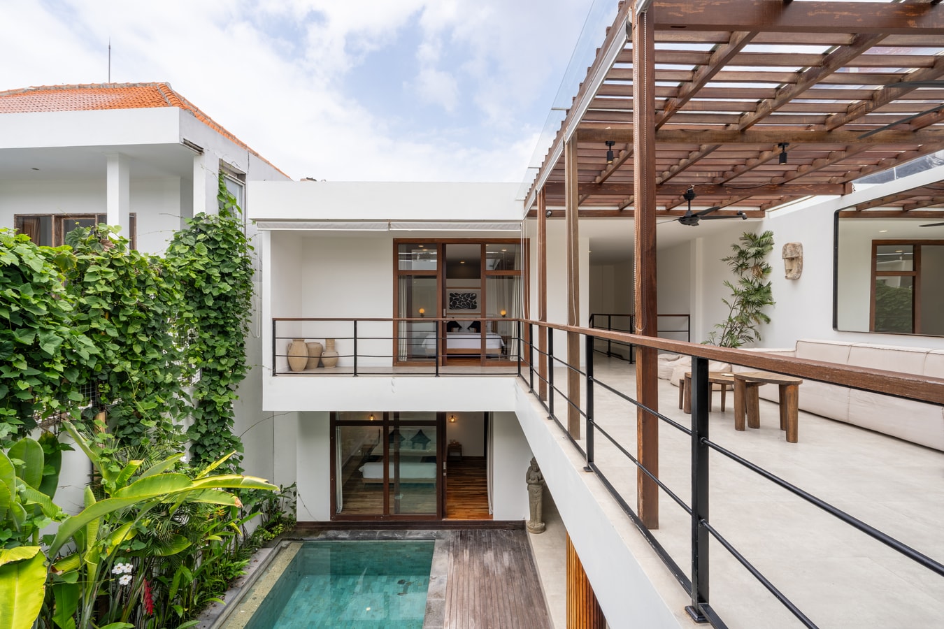 Elegant 4BR Berawa Villa | Pool, Near Beaches in Canggu, Bali — image 11