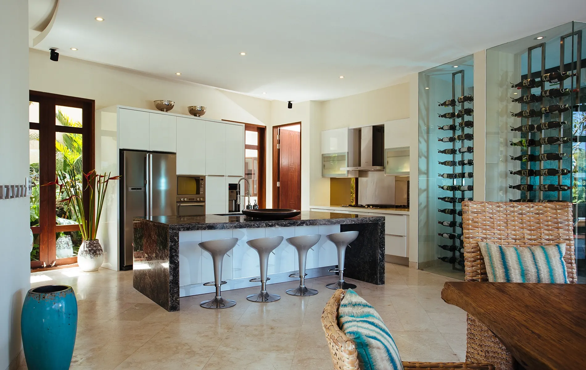 5 BR Tropical-Modern Garden Villa Seminyak — 5BR Villa Rental in Seminyak — image 16