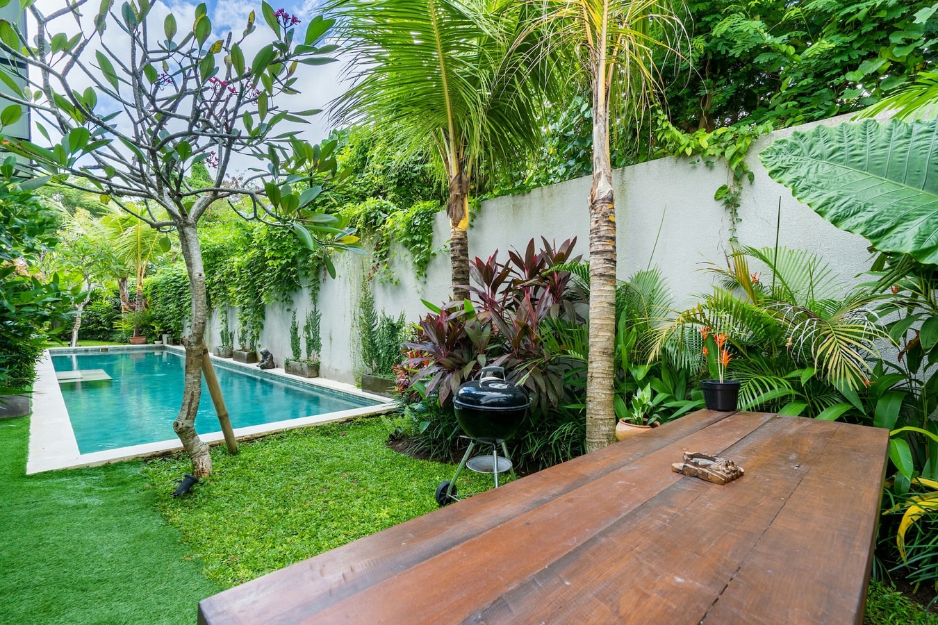 1BR Berawa Loft | Pool & Sundeck BBQ, Near Beach in Canggu, Bali — image 13