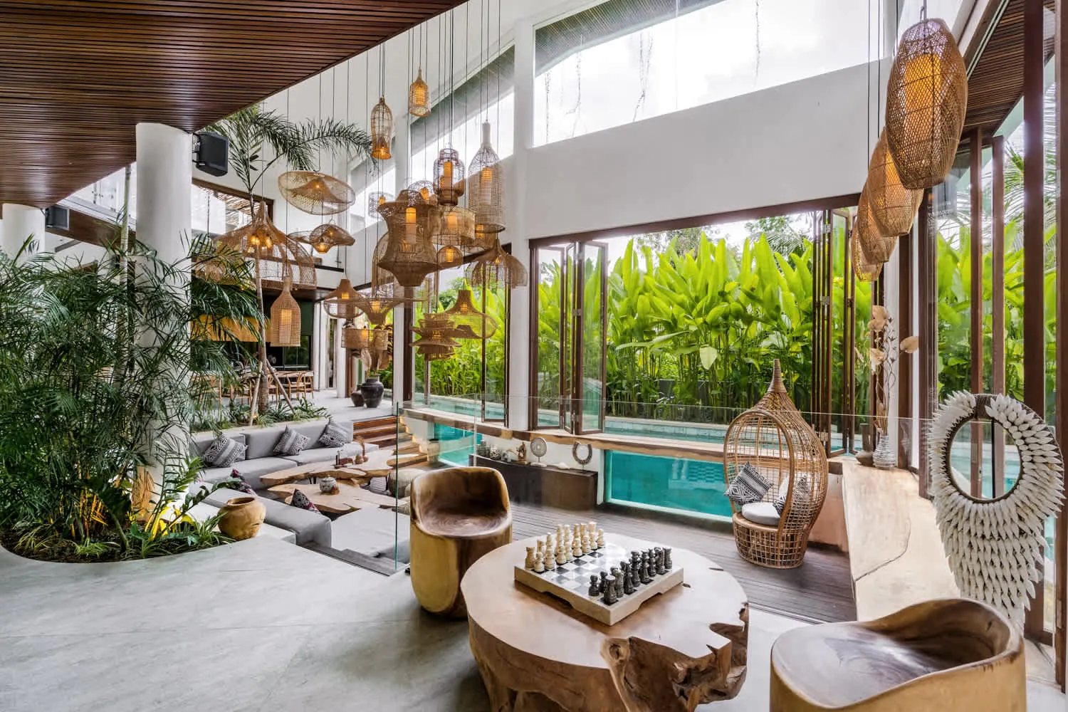 7 BR Tropical-Modern Infinity-Pool Villa Ubud — 7BR Villa Rental in Ubud — image 2
