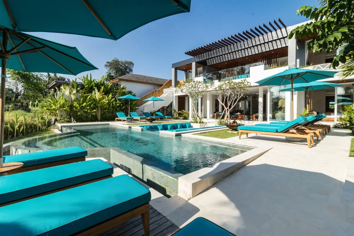 6 BR Modern Pool Retreat Ubud — 6BR Villa Rental in Ubud — image 6