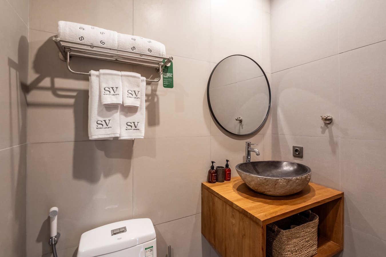 2BR Luxury Canggu | Rooftop Gym, Sauna & Pool in Canggu, Bali — image 19