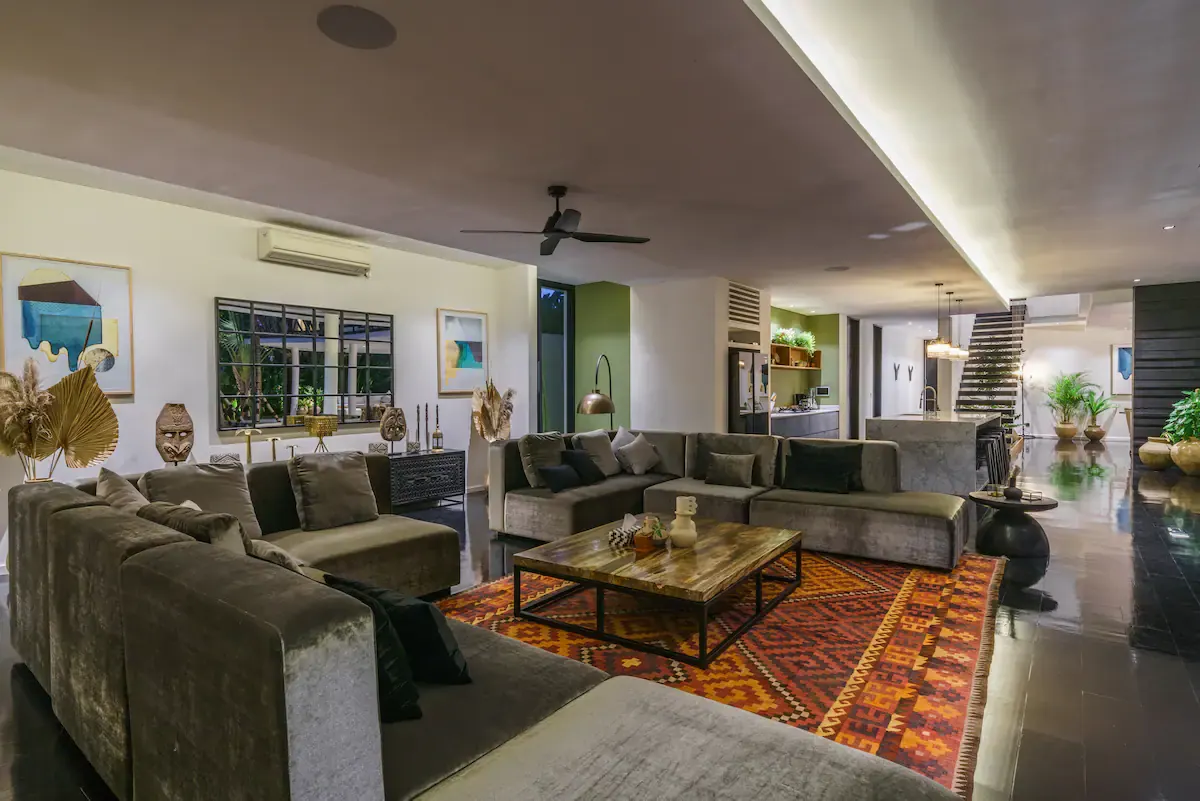 6 BR Bohemian Walk-to-Beach Villa Seminyak — 6BR Villa Rental in Seminyak — image 7