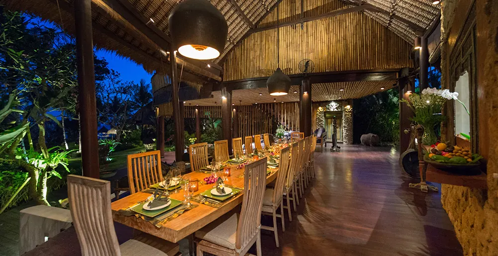 7 BR Oceanfront Tropical Garden Villa Canggu — 7BR Villa Rental in Seseh — image 8