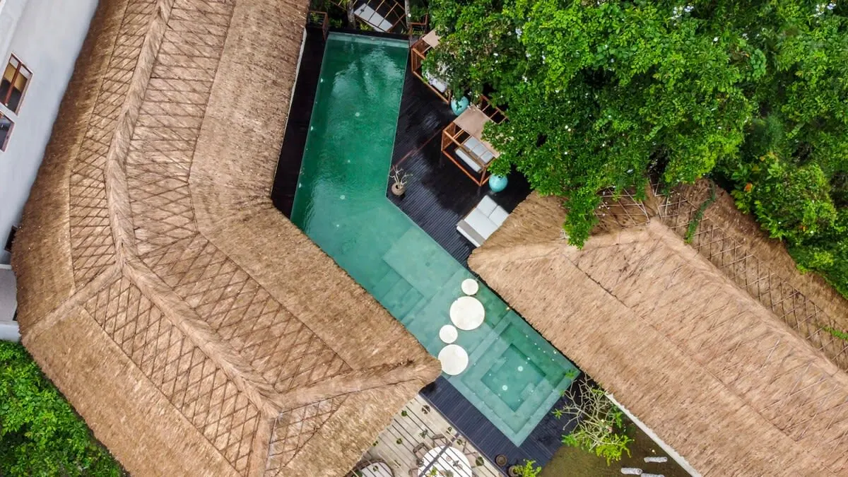 6 BR Thatched Courtyard Villa Ubud — 6BR Villa Rental in Ubud — image 6
