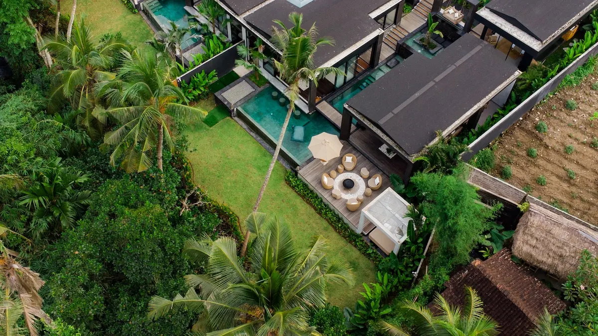 5 BR Tropical-Modern Glass Villa Ubud — 5BR Villa Rental in Ubud — image 8