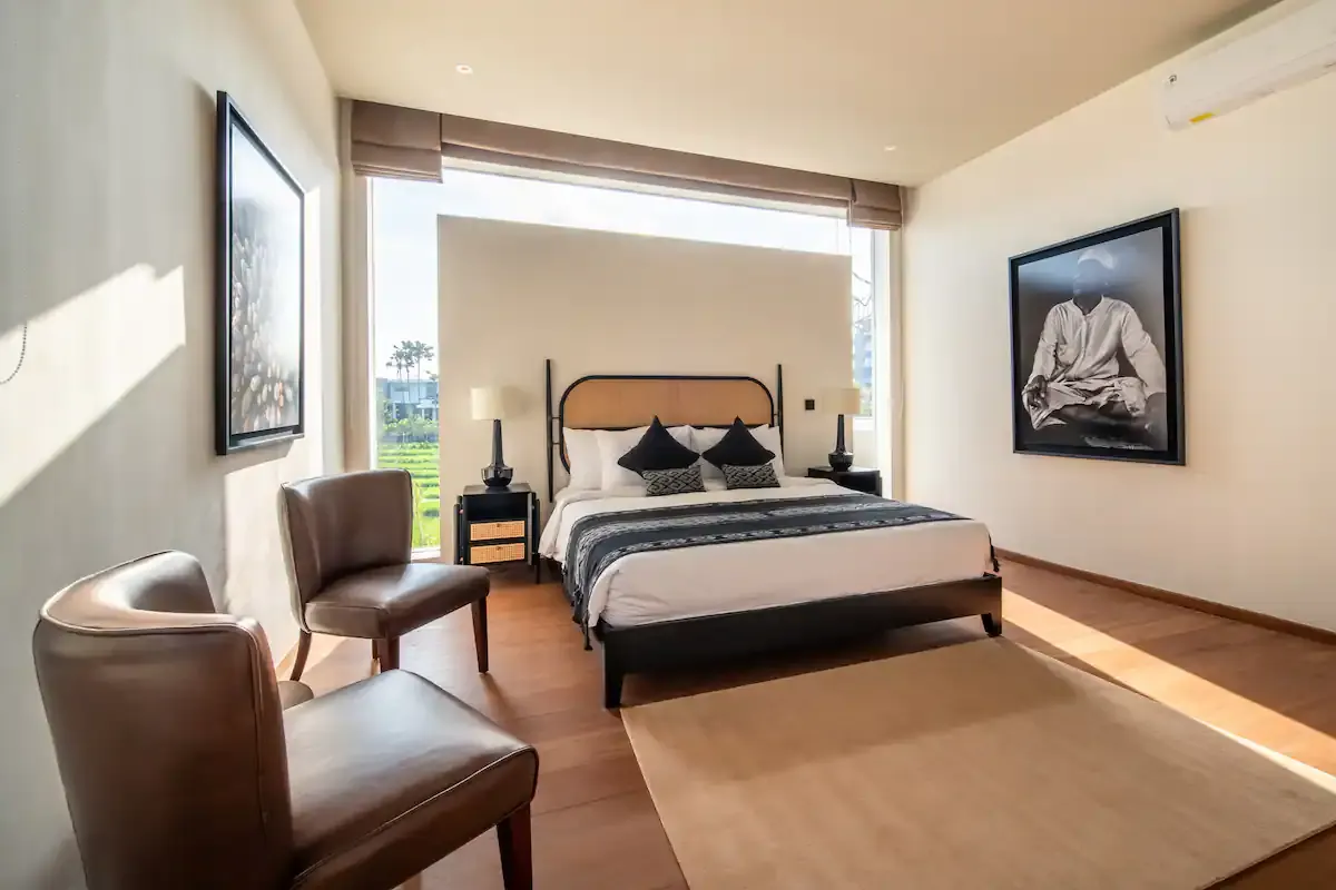 6 BR Modern Group Villa Canggu — 6BR Villa Rental in Canggu — image 8