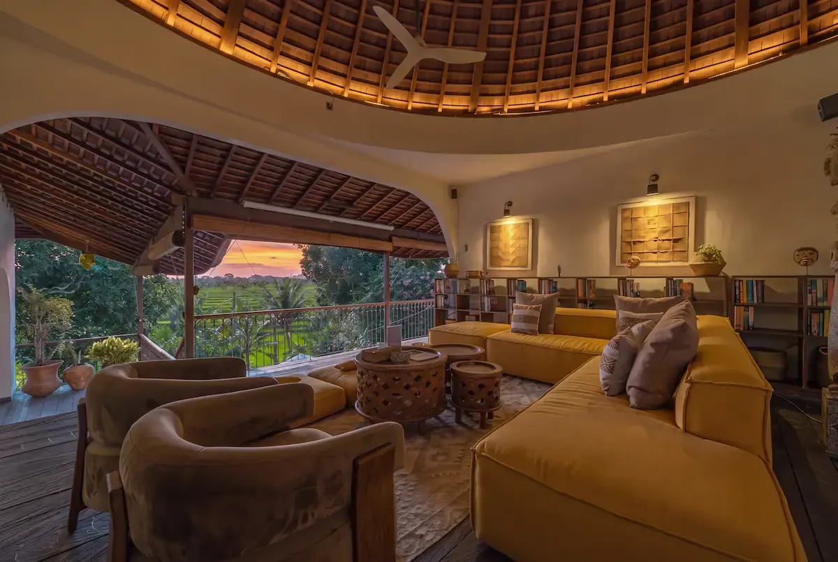 6 BR Tropical Garden Family Villa Canggu — 6BR Villa Rental in Canggu — image 11