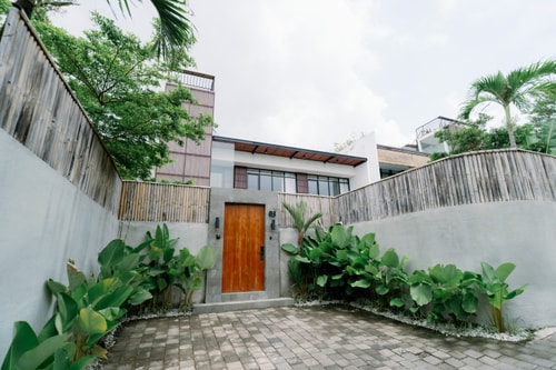 4BR Canggu Retreat Villa – Sunbed Rooftop & Pool in Canggu, Bali — image 16