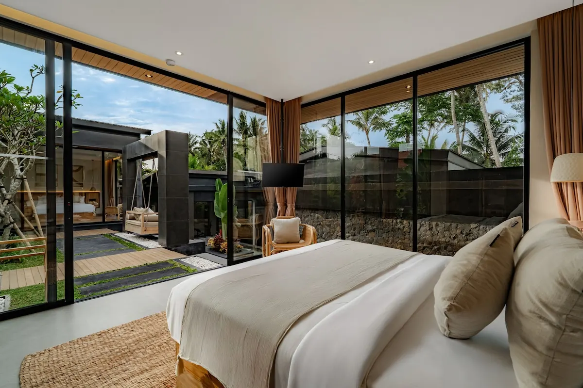 3 BR Tropical-Modern Tropical Garden Retreat Ubud — 3BR Villa Rental in Ubud — image 9