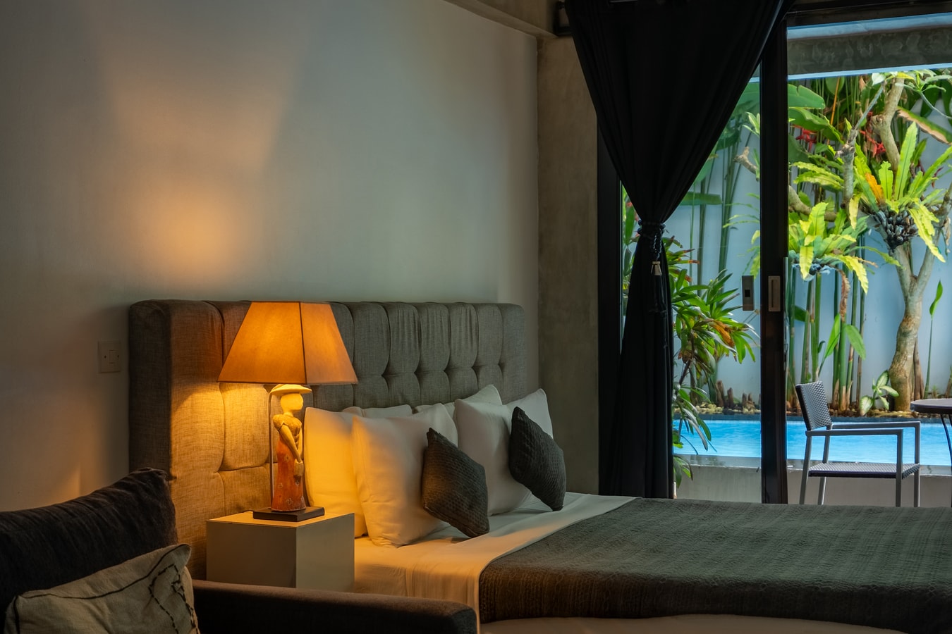 Seminyak Suite 1BR - Swimming Pool, Near Beach, Shops & Cafes - Seminyak, Bali — image 15