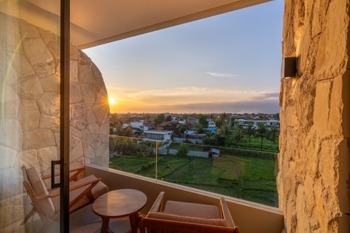 Scenic 1BR Studio | Canggu Balcony & Paddy Views - Canggu, Bali — image 2