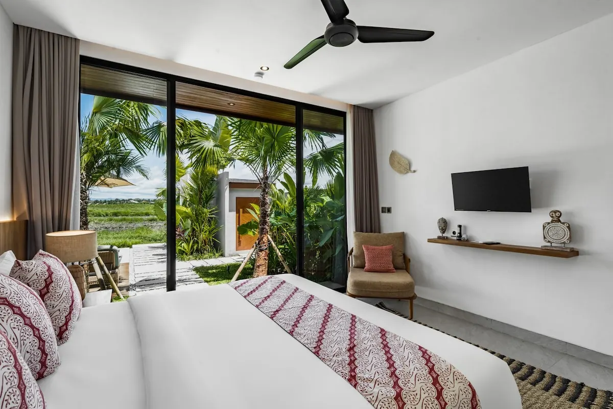 3 BR Rice-Field Designer Villa Ubud — 3BR Villa Rental in Ubud — image 12