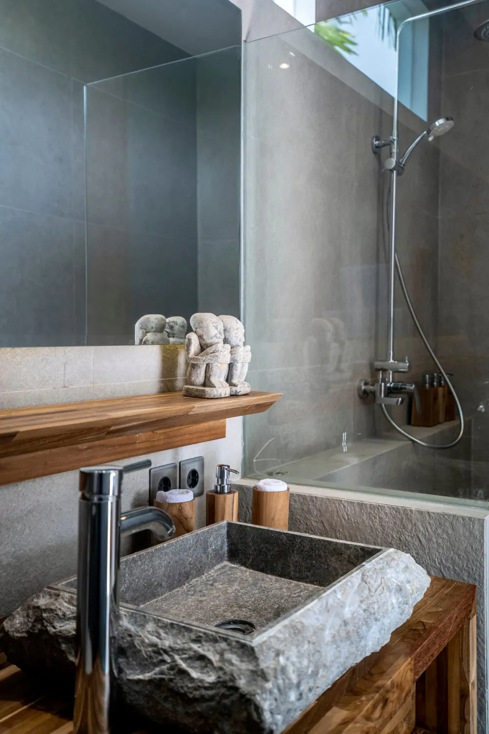 4 BR Designer Tropical-Modern Villa Ubud — 4BR Villa Rental in Ubud — image 16