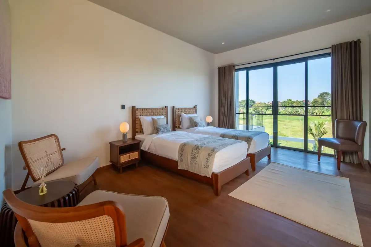 6 BR Modern Group Villa Canggu — 6BR Villa Rental in Canggu — image 16