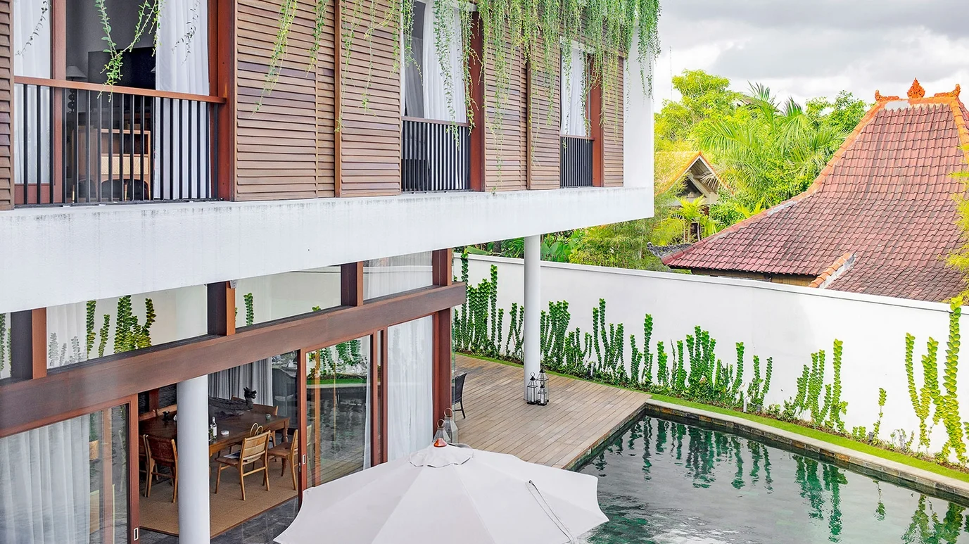 5-Bedroom Luxury Villa in Canggu – Modern Chic Meets Tropical Ease — image 9