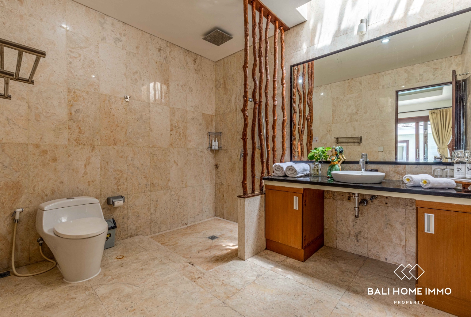 5 Bedroom Family Villa for Rent in Canggu Berawa — image 13