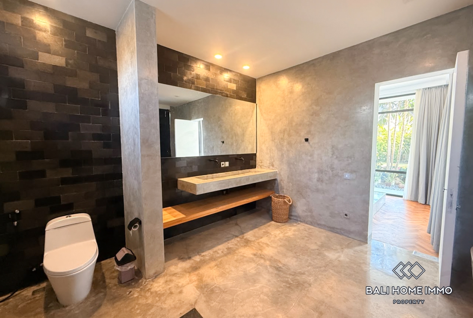 5 Bedroom Family Villa for Rent in Canggu Residential Side — image 14