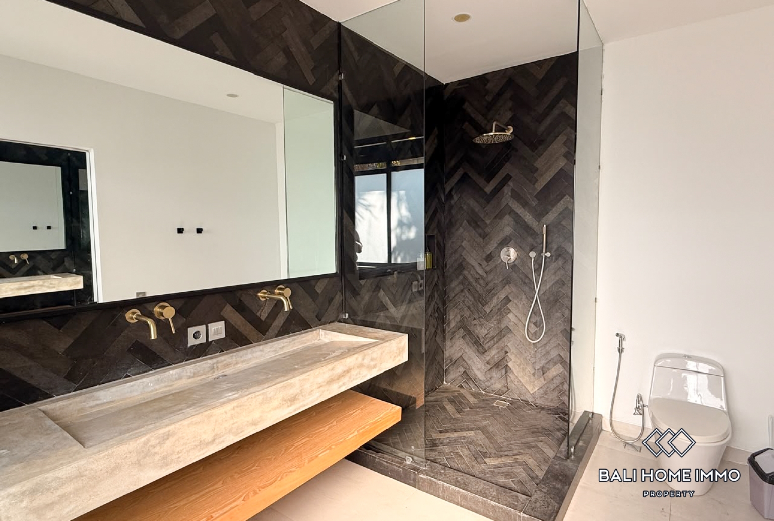 5 Bedroom Family Villa for Rent in Canggu Residential Side — image 17