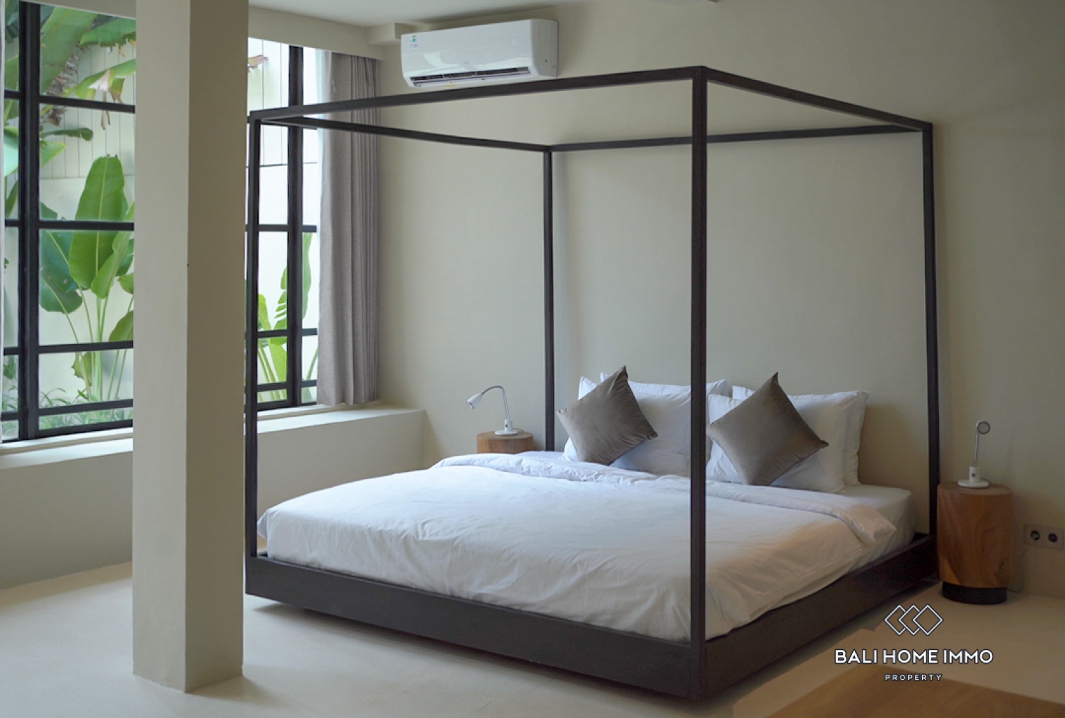 5 bedroom Family Villa with garden for yearly rental in Berawa — image 13