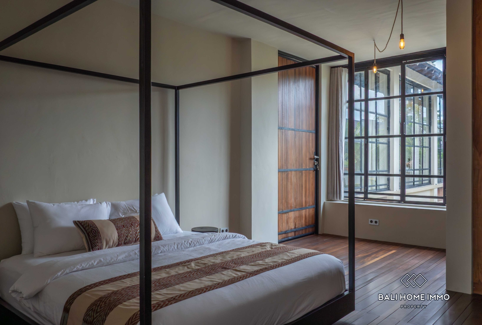 5 bedroom Family Villa with garden for yearly rental in Berawa — image 14