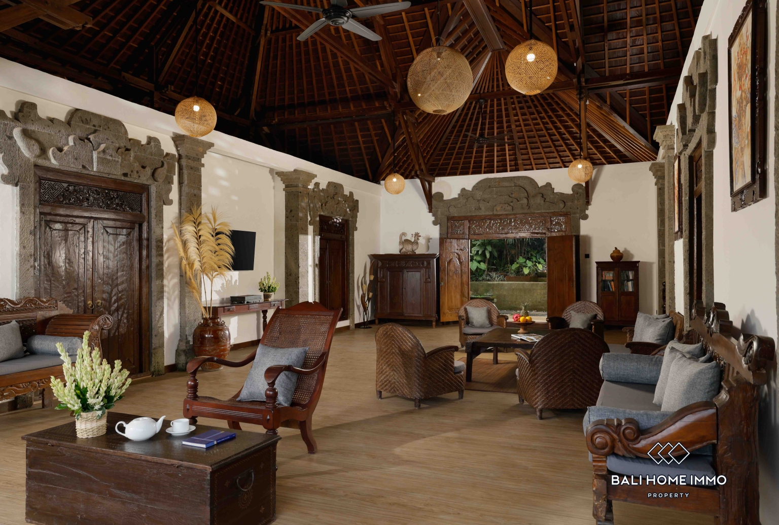 5 bedroom Jungle View Villa For Rent in Ubud — image 3