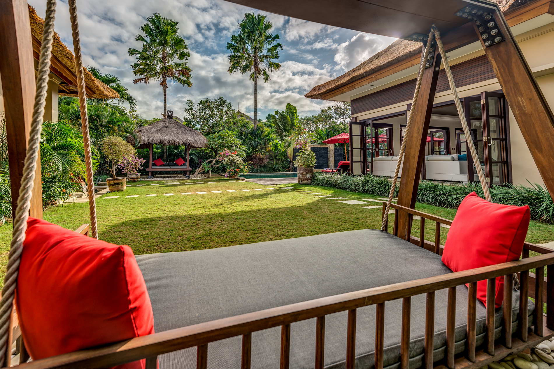 Villa Nilaya, Seminyak 5 bedroom villa for rental, Bali — image 16