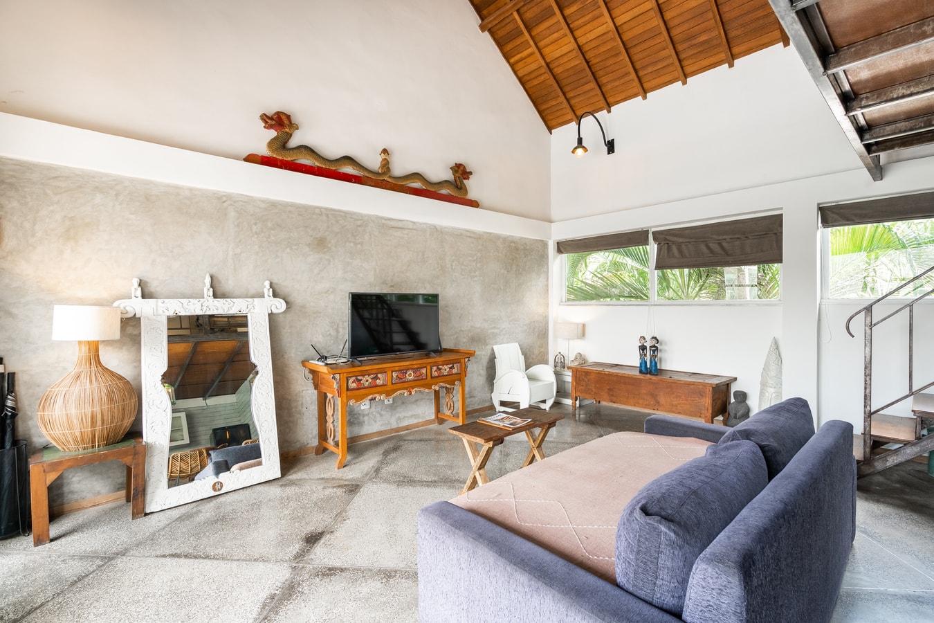 1BR Canggu Apartment: Swimming Pool & Walk to Berawa Beach - Canggu, Bali — image 17