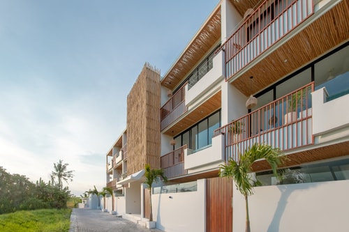 Chic 1BR Apartment near Pererenan Beach - Pool Balcony - Canggu, Bali — image 10