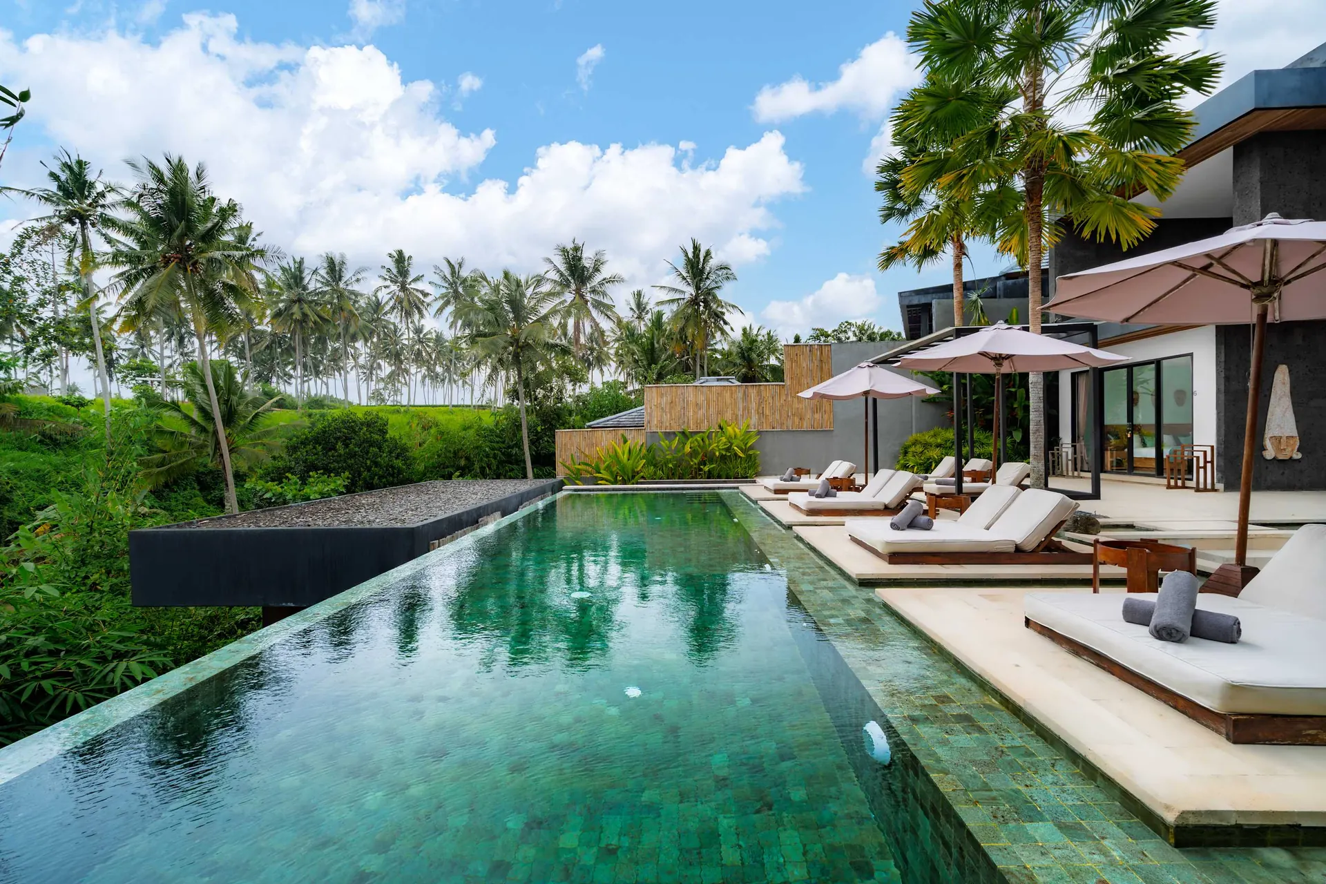 6 BR Jungle Contemporary Retreat Ubud — 6BR Villa Rental in Ubud — image 3