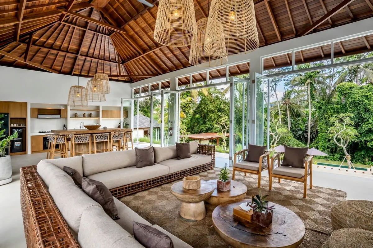 5 BR Jungle-View Pool Retreat Ubud — 5BR Villa Rental in Ubud — image 2
