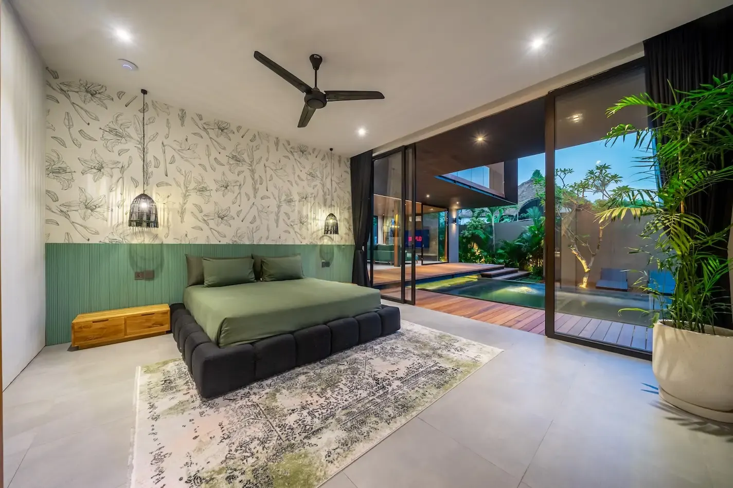 4 BR Fully Staffed Pool Retreat Seminyak — 4BR Villa Rental in Seminyak — image 8