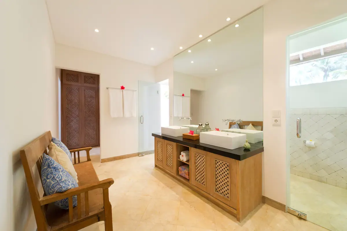 Siri Mendira - Villa Cempaka — 4BR Villa Rental in Candidasa — image 18