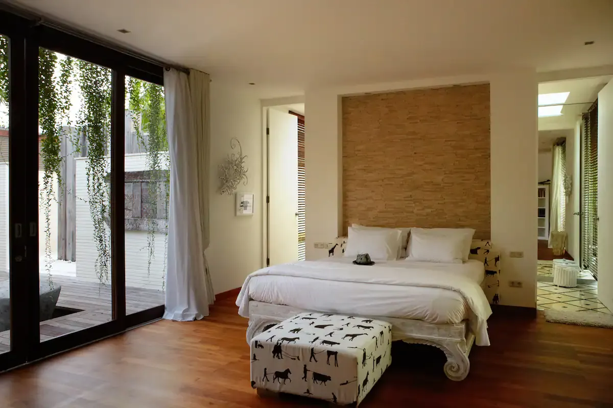 7 BR White Rice-Field Villa Canggu — 7BR Villa Rental in Canggu — image 18