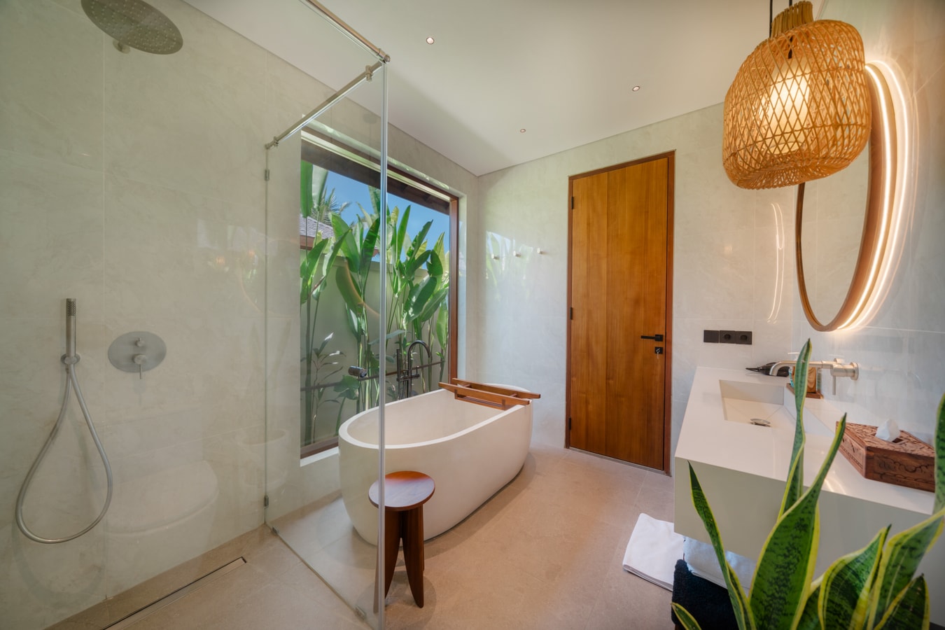 1BR Luxe Ubud Villa | Pool & Bathtub, Near Palace in Ubud, Bali — image 9