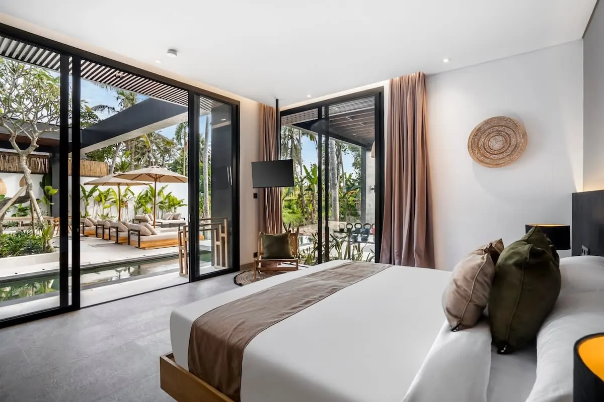 10 BR Rice-Field Tropical-Modern Estate Ubud — 10BR Estate Rental in Ubud — image 3