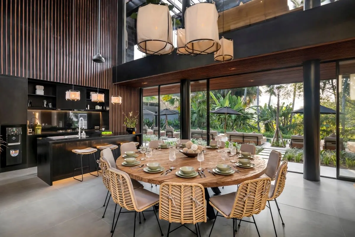 6 BR Tropical-Modern Jungle Villa Ubud — 6BR Villa Rental in Ubud — image 11