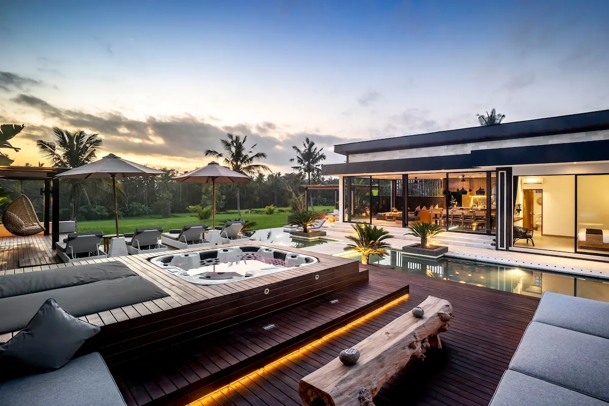 5 BR Tropical-Modern Designer Retreat Ubud — 5BR Villa Rental in Ubud
