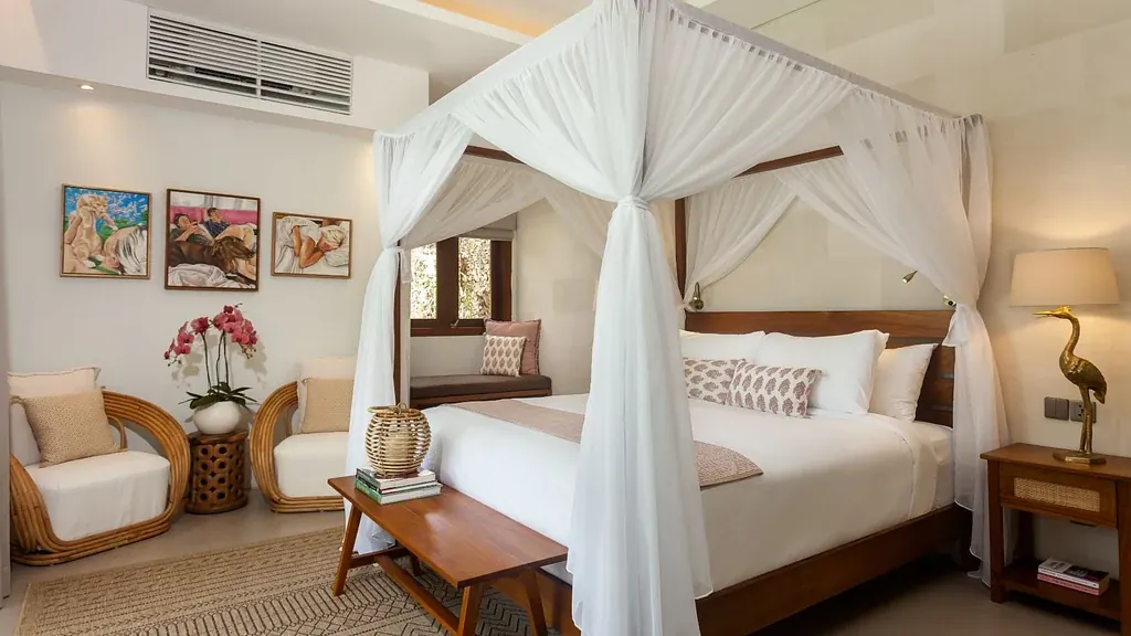6 BR Balinese Garden Villa Seminyak — 6BR Villa Rental in Seminyak — image 8
