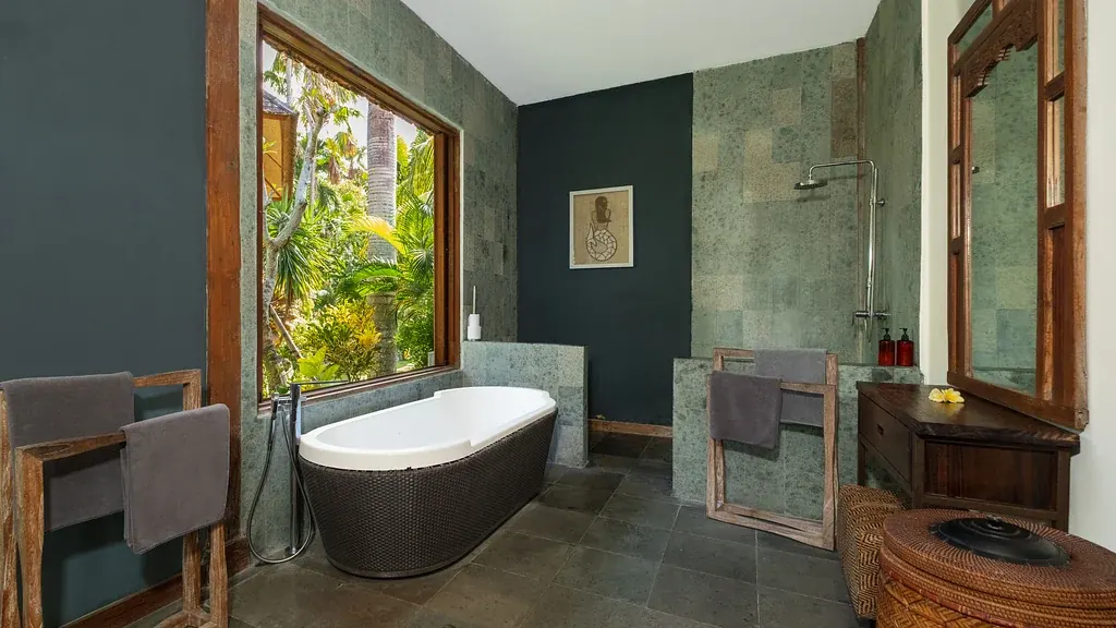 7 BR Private Retreat Canggu — 7BR Villa Rental in Canggu — image 10