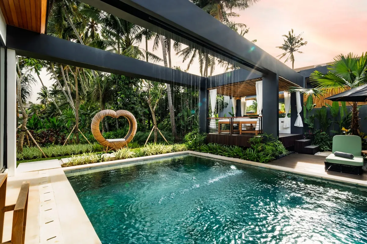 4 BR Tropical-Modern Garden Villa Ubud — 4BR Villa Rental in Ubud — image 12