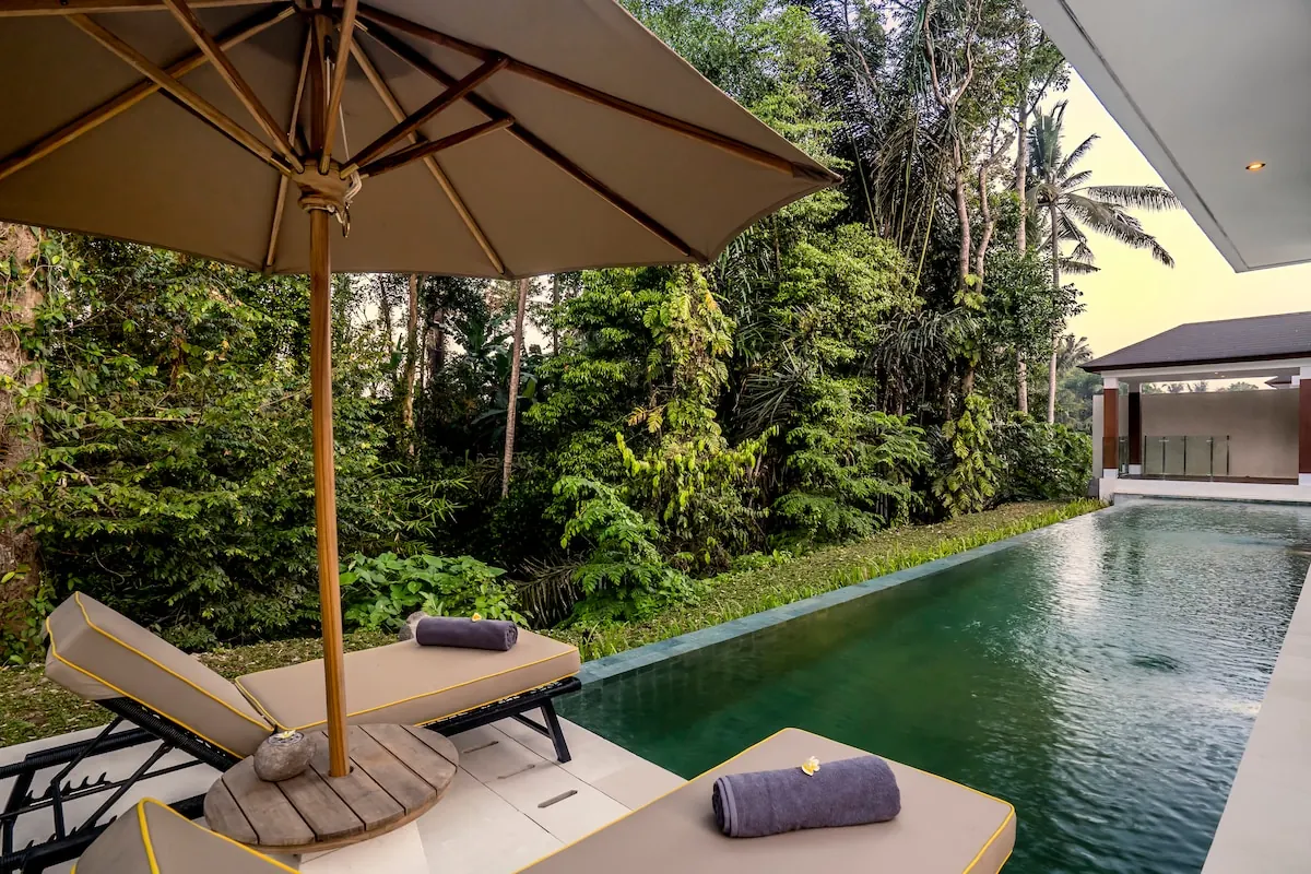 10 BR Tropical Garden Pool Estate Ubud — 10BR Estate Rental in Ubud — image 2