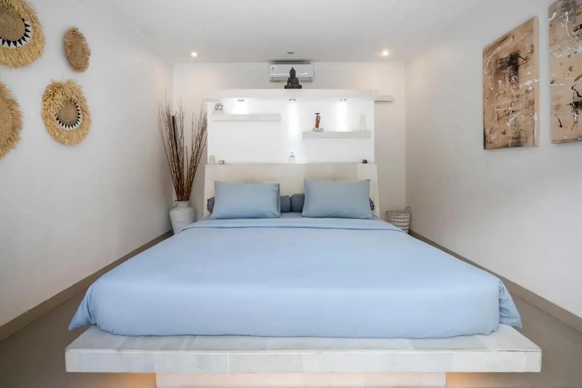 6 BR Tropical Garden Pool Villa Seminyak — 6BR Villa Rental in Seminyak — image 17