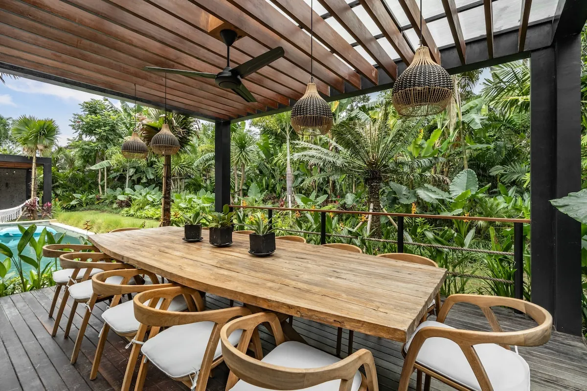 6 BR Tropical-Modern Courtyard Villa Ubud — 6BR Villa Rental in Ubud — image 7