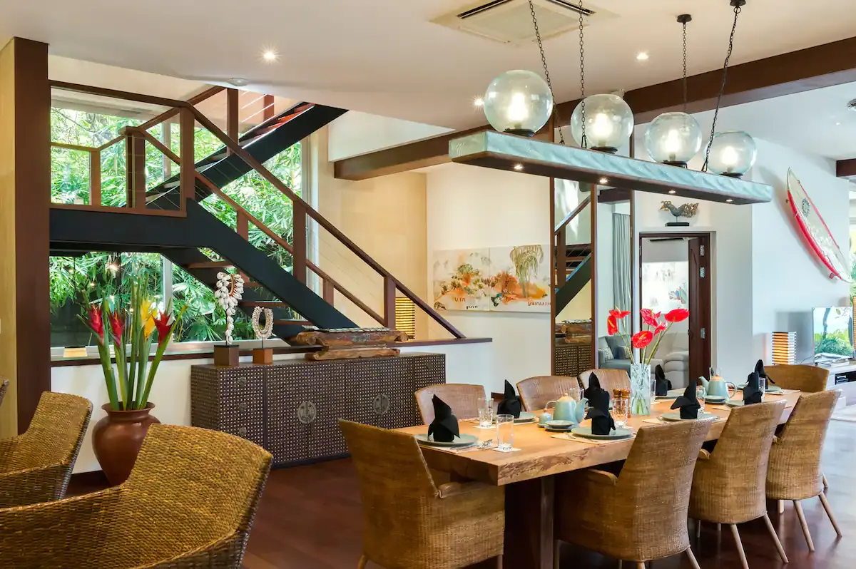 4 BR Clifftop Surfside Villa Uluwatu — 4BR Villa Rental in Uluwatu — image 4