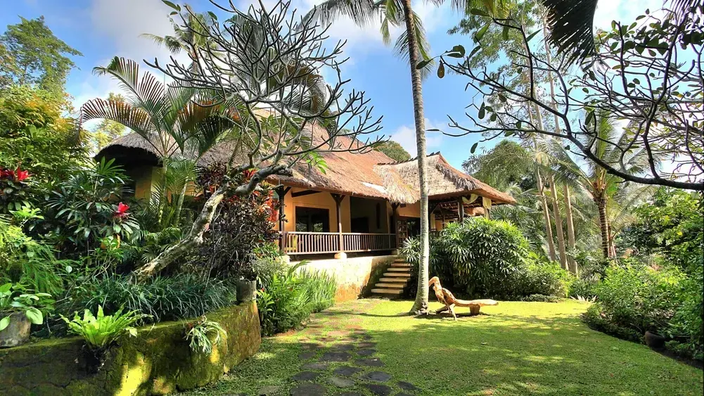 4 BR Balinese Tropical Garden Villa Ubud — 4BR Villa Rental in Ubud — image 13