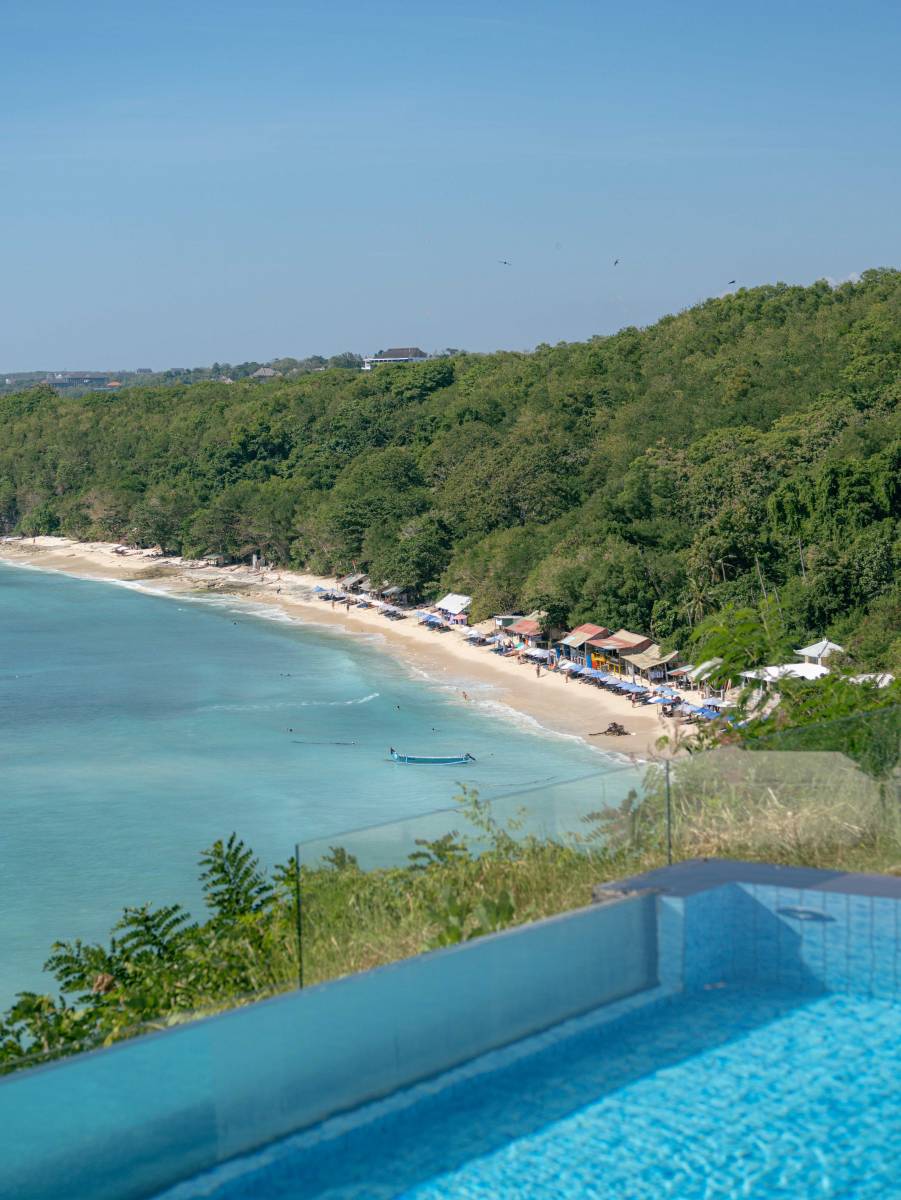 Luxury Villa at Suluban Cliff Uluwatu — image 4