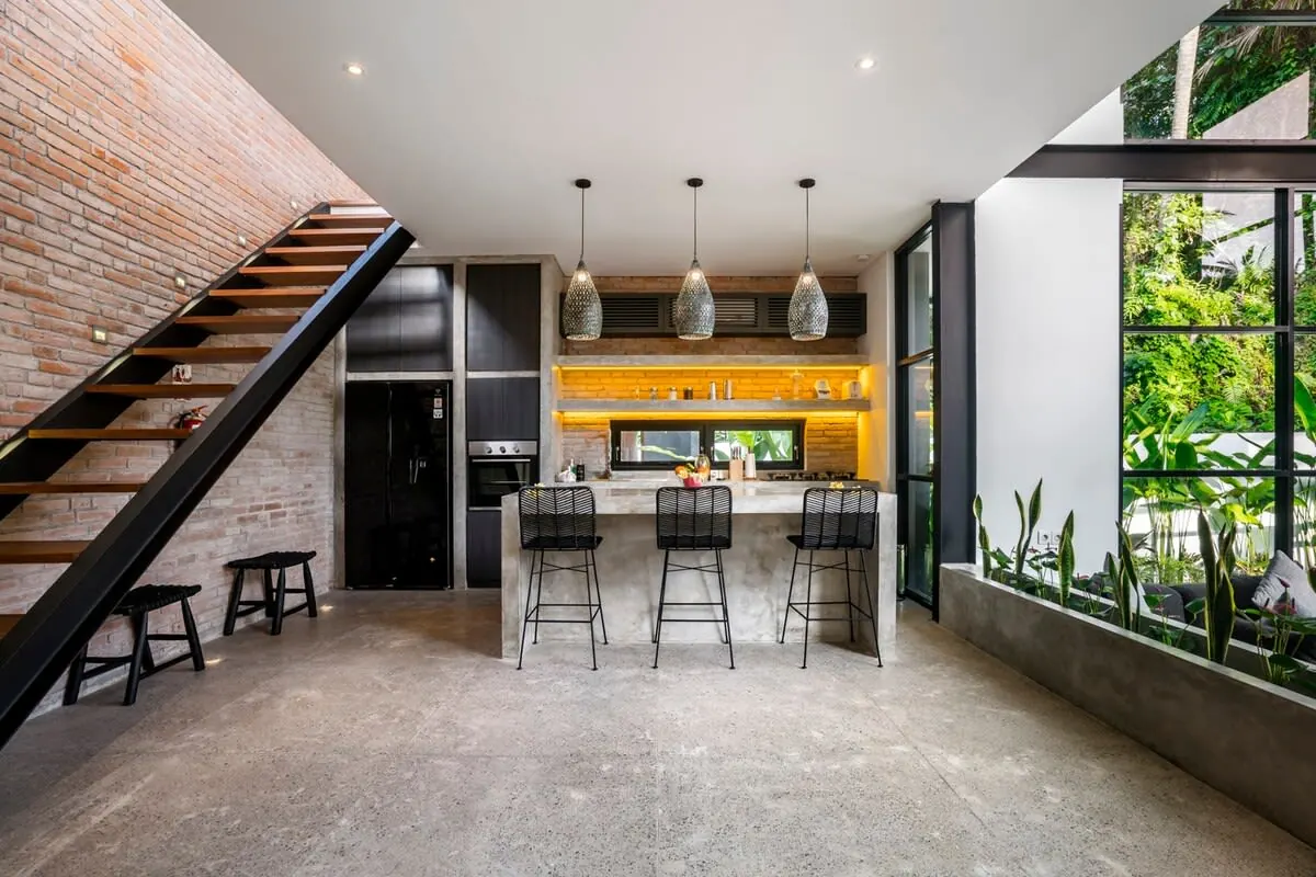 6 BR Jungle Industrial Retreat Ubud — 6BR Villa Rental in Ubud — image 2